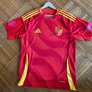 Adidas Spain Jersey Men Size large Slim Fit 2024 Red